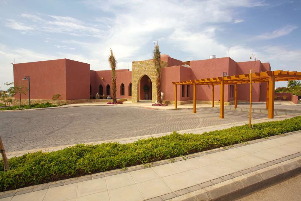 Golden Tulip Sharma Resort المظهر الداخلي الصورة